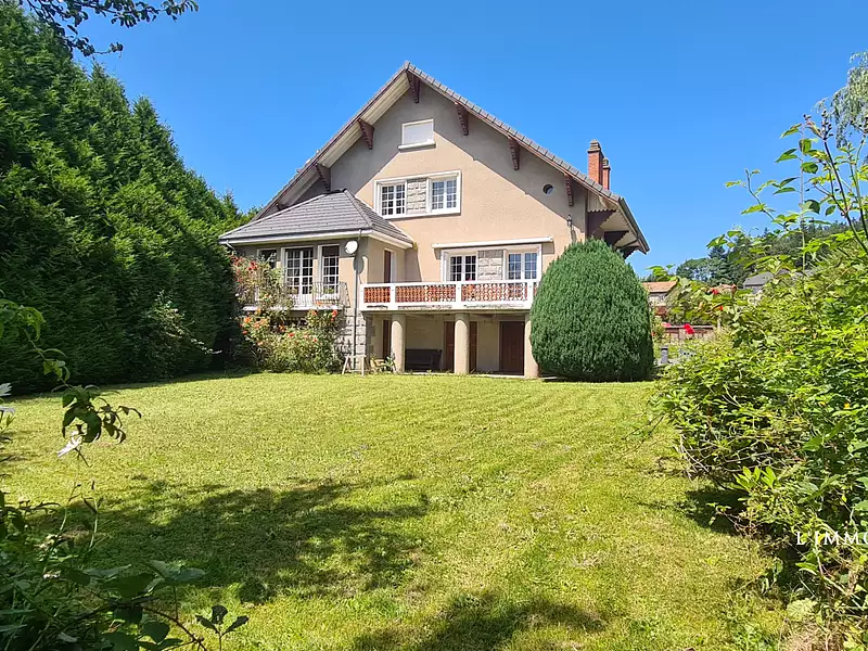 Maison, 235,17 m²