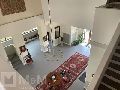 Maison, 640 m²