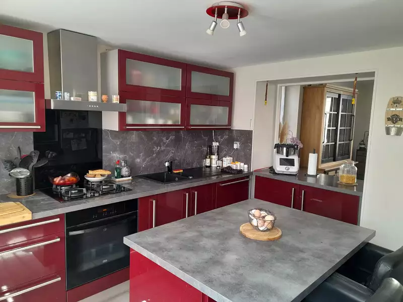 Maison, 137 m²