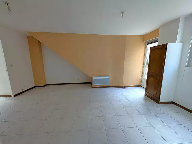 Immeuble, 166 m²