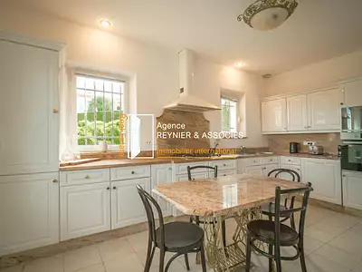 Appartement, 233 m²