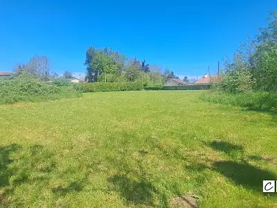 Terrain, 1 050 m²