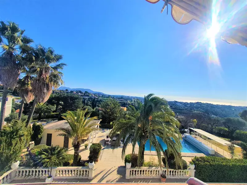 Maison, 338 m²