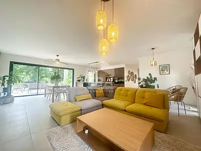 Maison, 177 m²