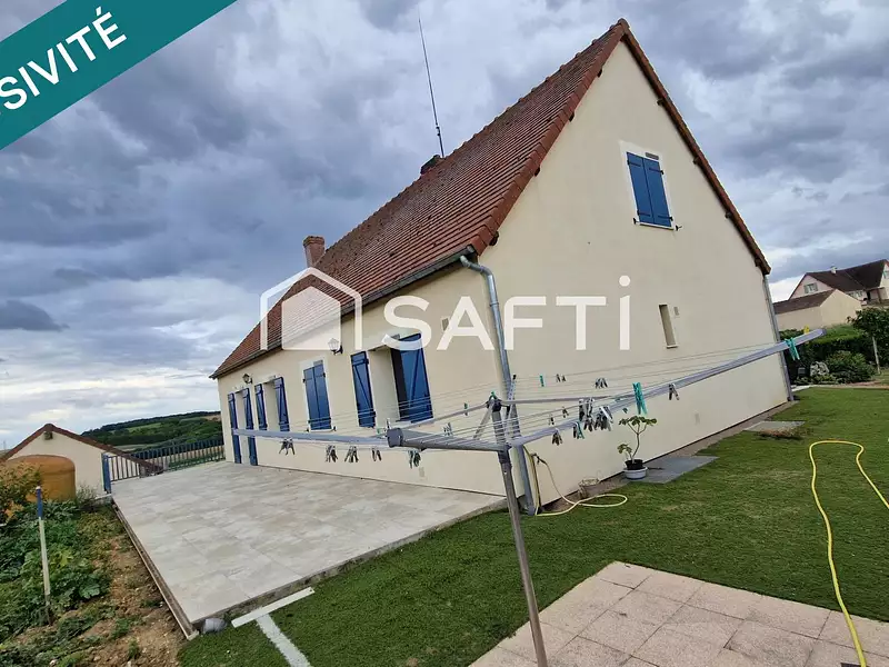 Maison, 216 m²