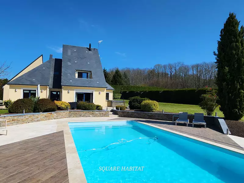 Maison, 250 m²