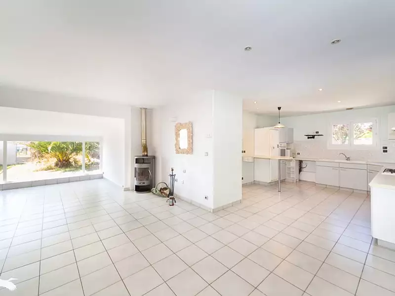 Maison, 185 m²