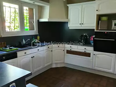 Maison, 200 m²
