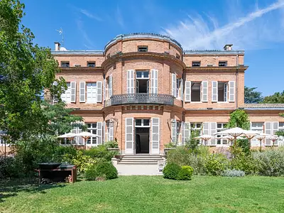 Maison, 1 625 m²