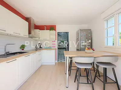Maison, 180 m²