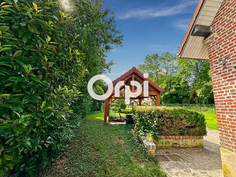 Maison, 245 m²