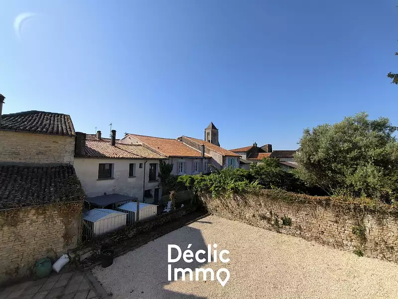 Immeuble, 170 m²
