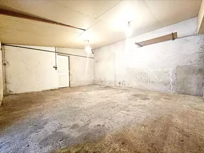 Maison, 196 m²