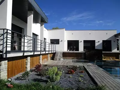 Maison, 196 m²