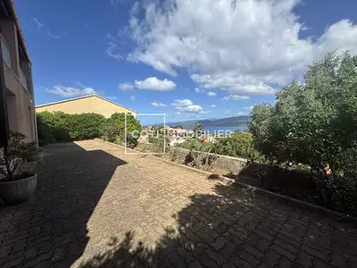 Maison, 258,55 m²
