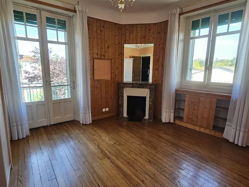 Maison, 240 m²