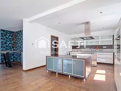Maison, 303 m²