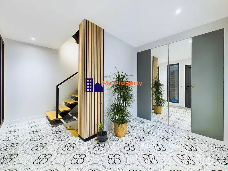Maison, 180 m²