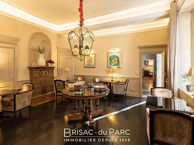 Maison, 380 m²
