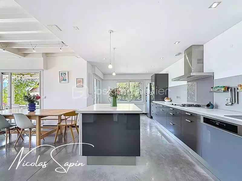 Maison, 170 m²