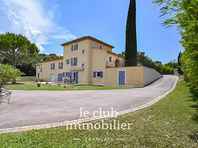 Maison, 422 m²