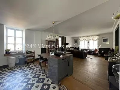 Maison, 530 m²