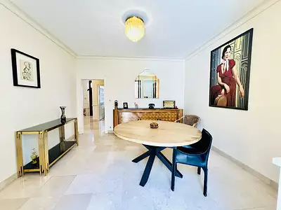 Maison, 275 m²