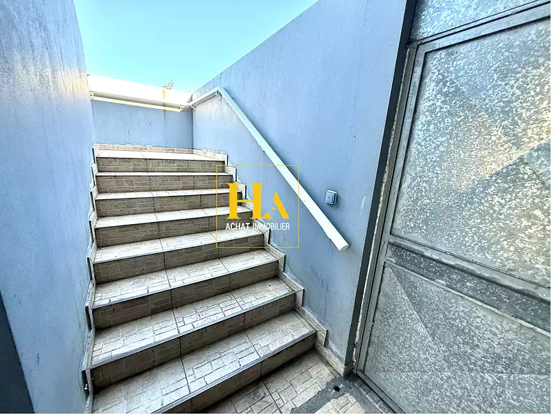 Immeuble, 247 m²