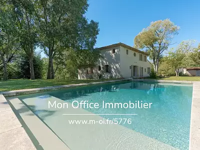 Maison, 475 m²