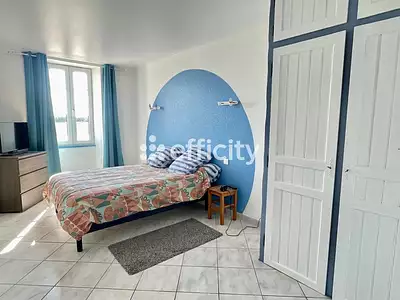 Maison, 245 m²