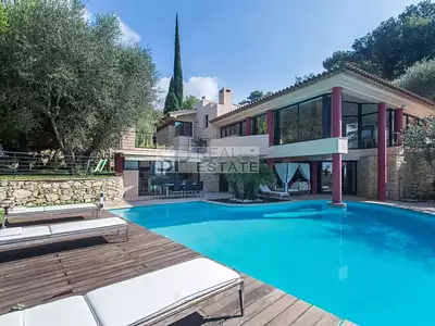 Maison, 261 m²