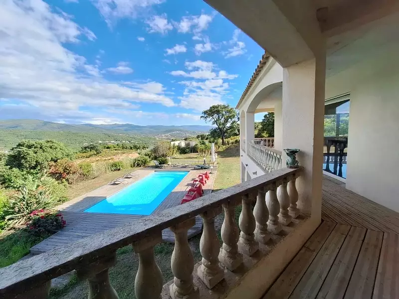 Maison, 210 m²