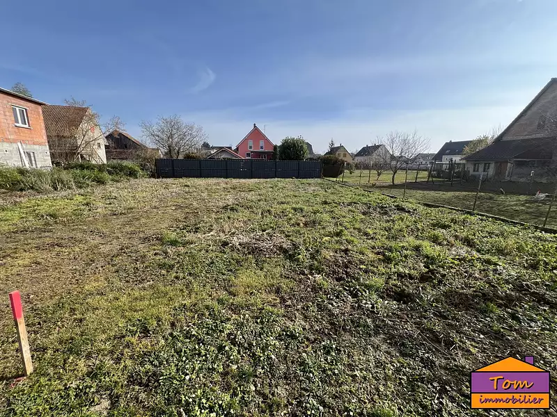 Terrain, 713 m²