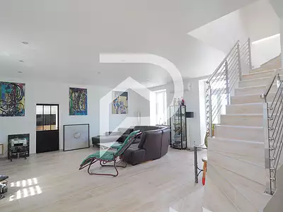Maison, 261 m²