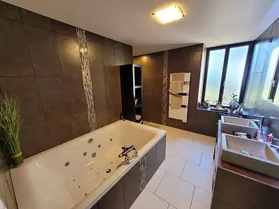 Maison, 355 m²