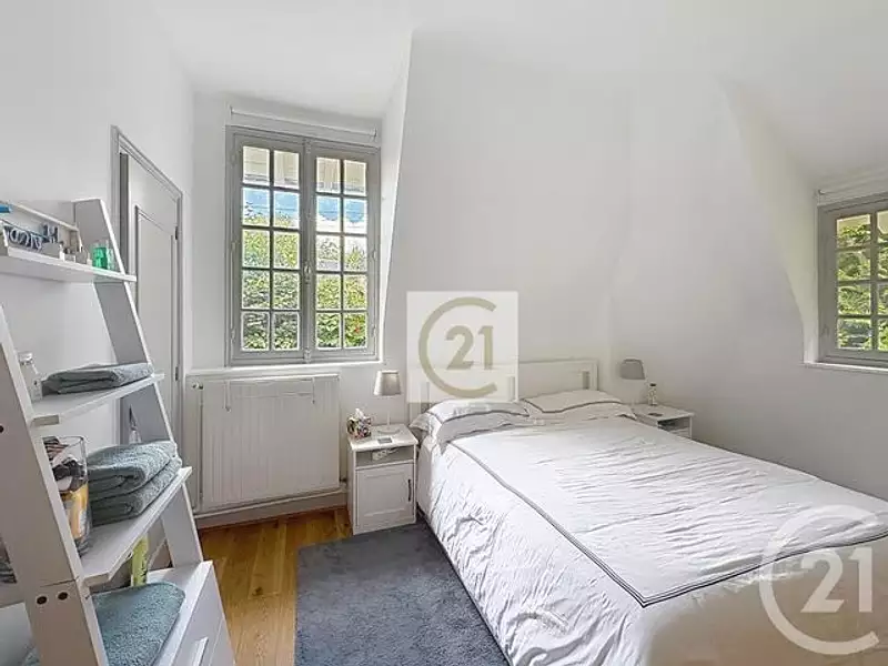 Maison, 237 m²