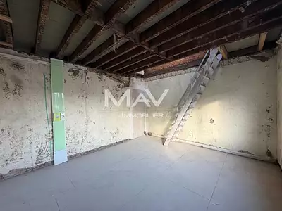 Appartement, 3 110 m²