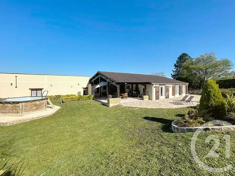 Maison, 218 m²