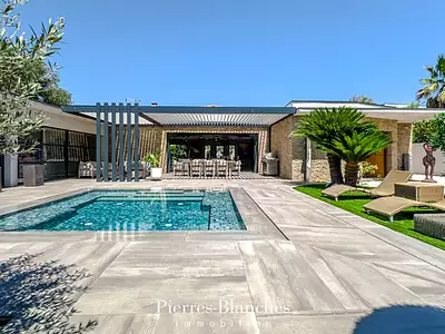 Maison, 270 m²