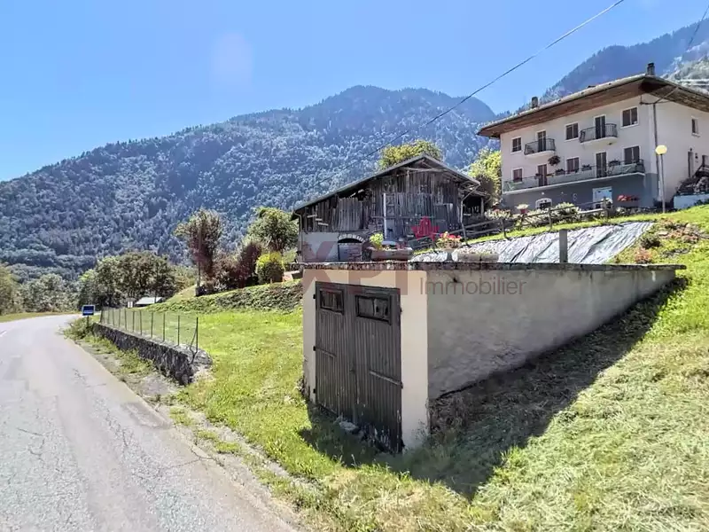Terrain, 650 m²