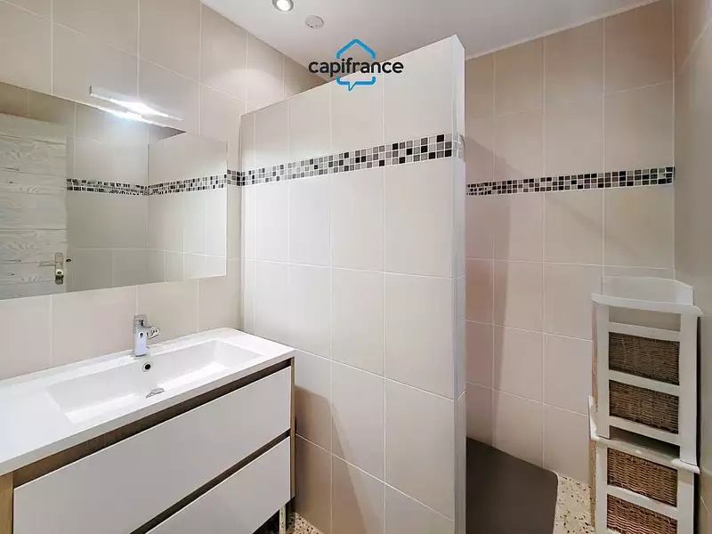 Maison, 252 m²