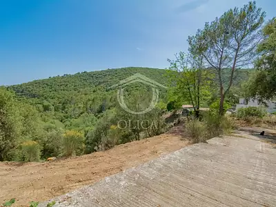 Terrain, 2 999 m²