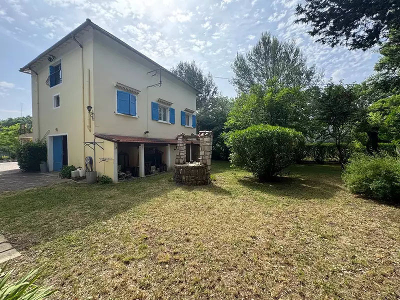 Maison, 237 m²