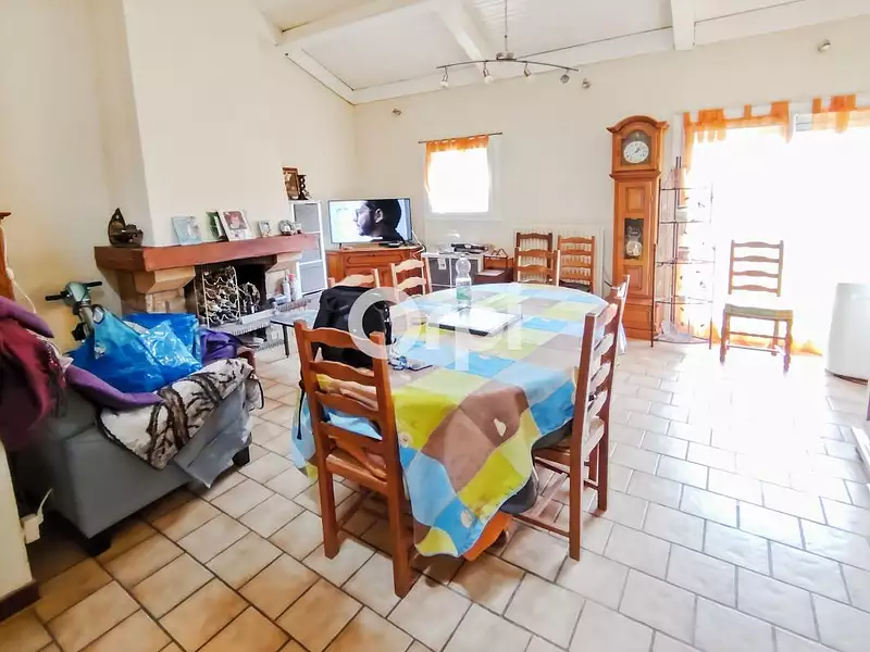 Maison, 99 m²