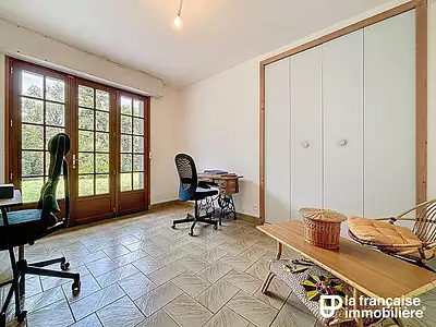 Maison, 244 m²