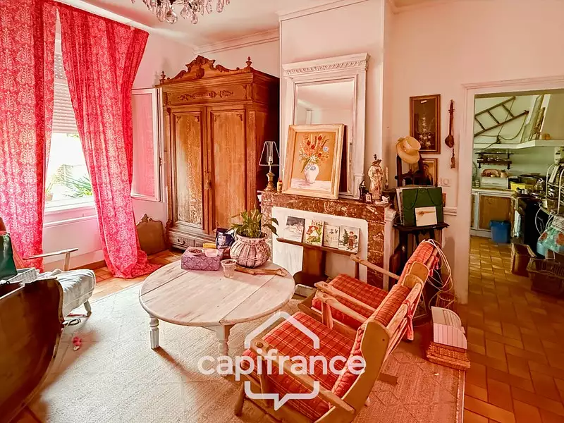 Maison, 300 m²