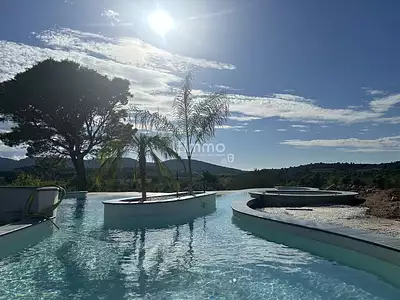 Maison, 250 m²