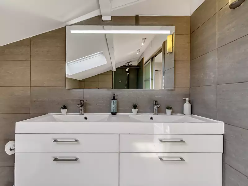 Maison, 243 m²