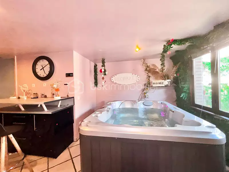 Immeuble, 329 m²