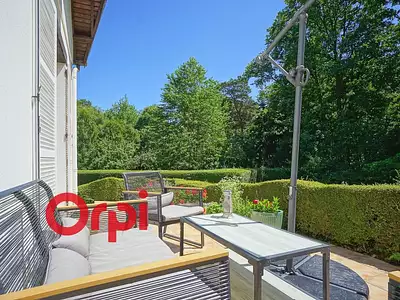 Maison, 238 m²